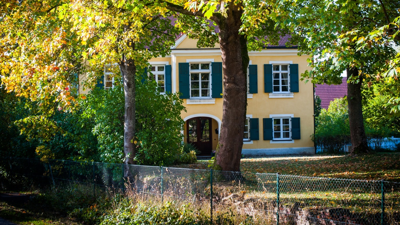 Schloss Schorn im Herbst